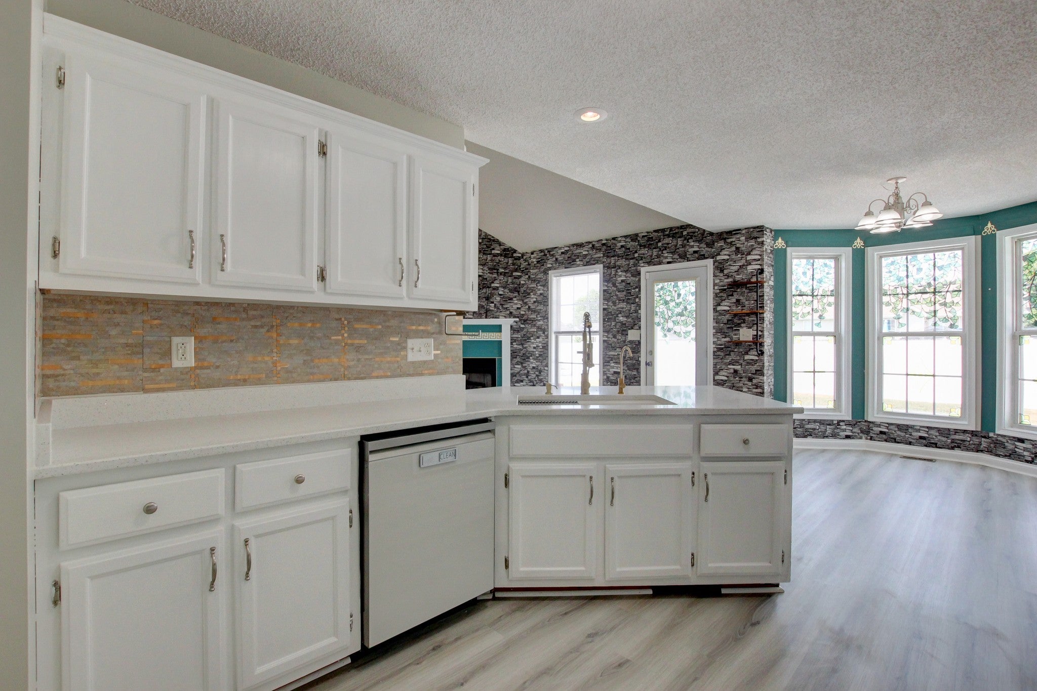 3660 S Naples Ct