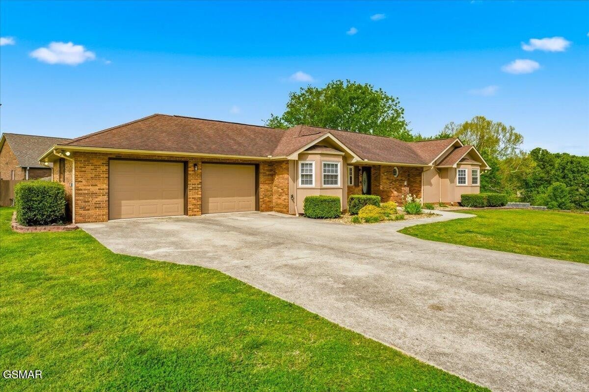 209 LaVista Drive