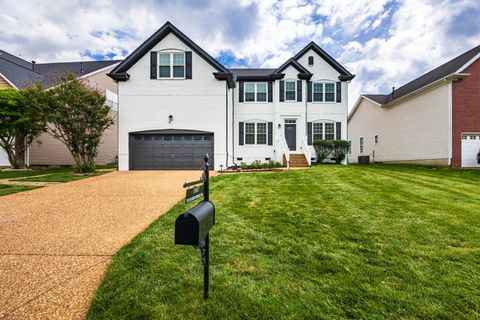 1047 Tanyard Springs Dr Spring Hill TN 37174