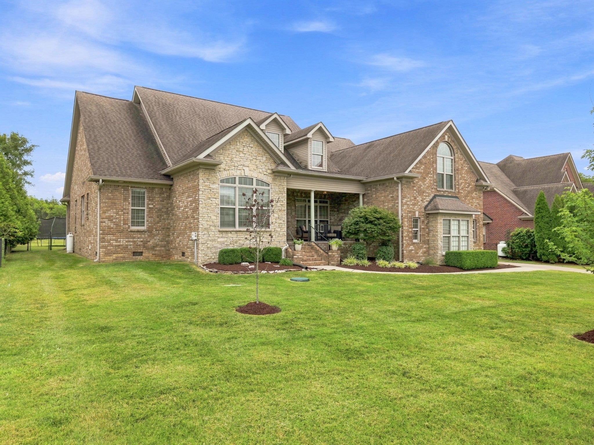 105 Queenstown Ct