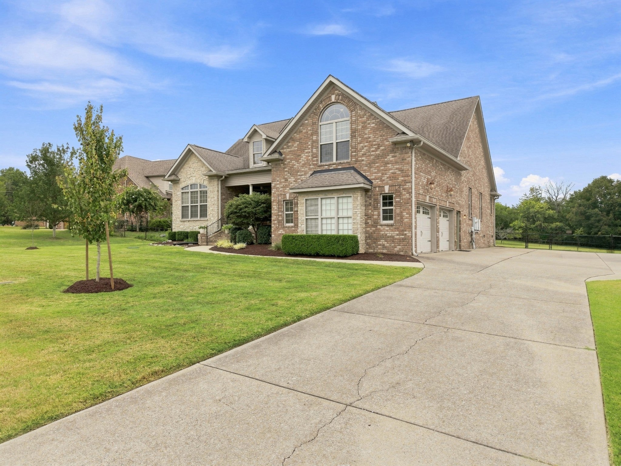 105 Queenstown Ct