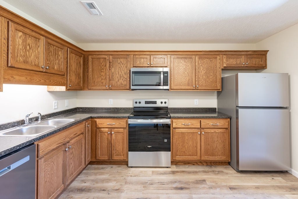 215 Kerr Way