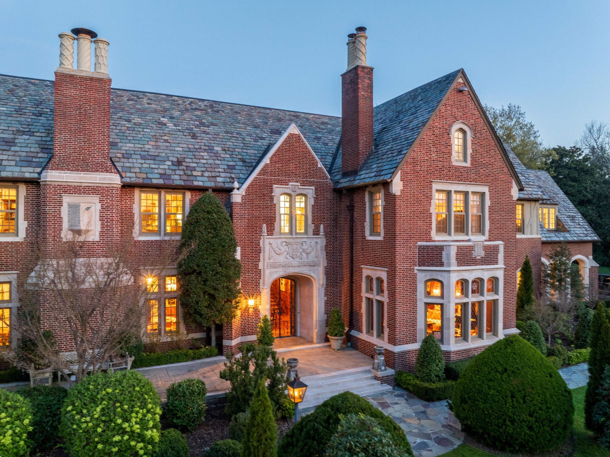 1649 Minnekahda Road