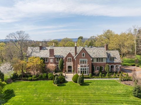 Photo of 1649 Minnekahda Road, Chattanooga, TN 37405 (MLS # 3172972)