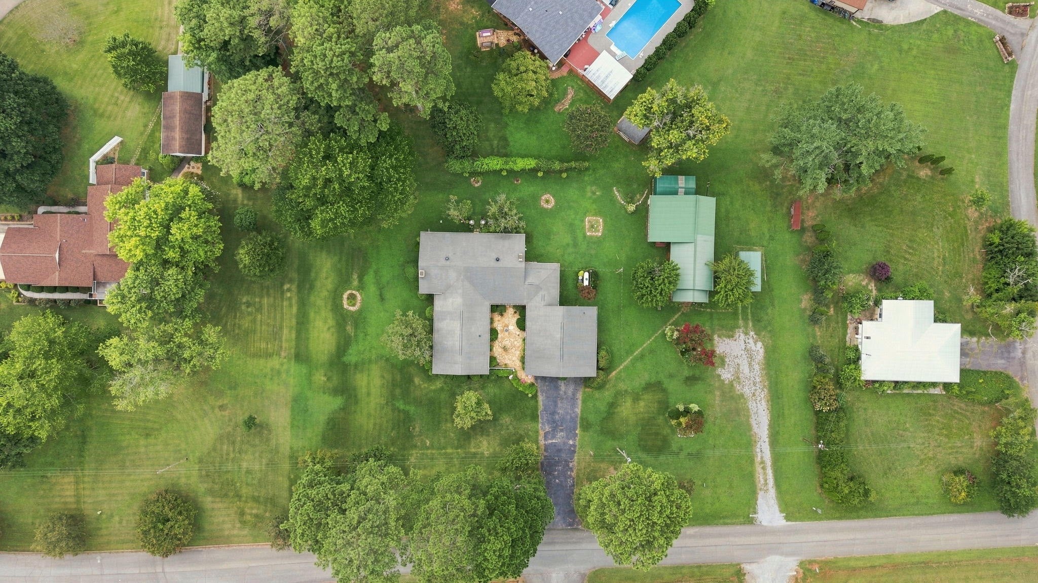 153 Sherwood Ave