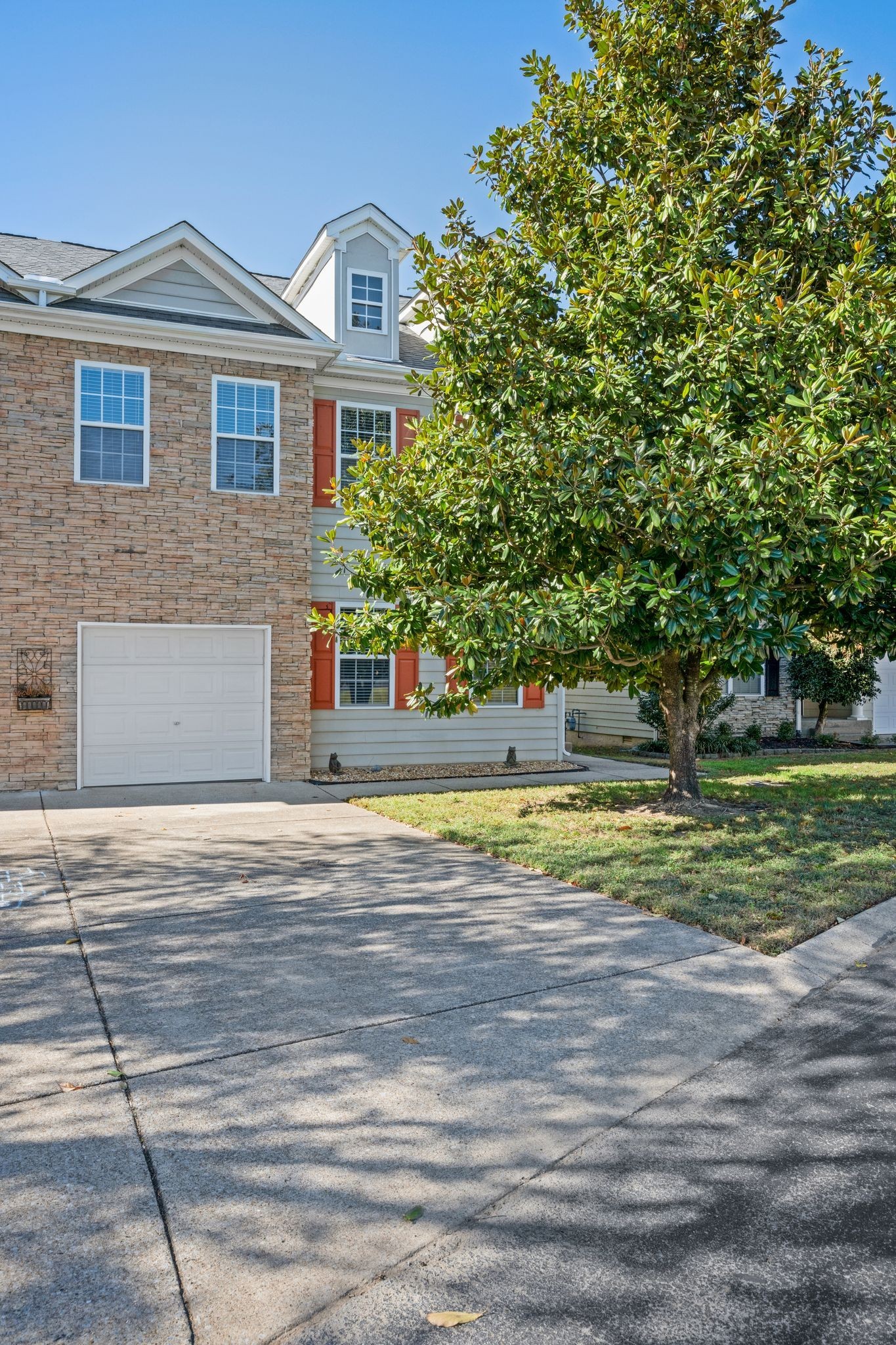 247 Harbor Village Dr