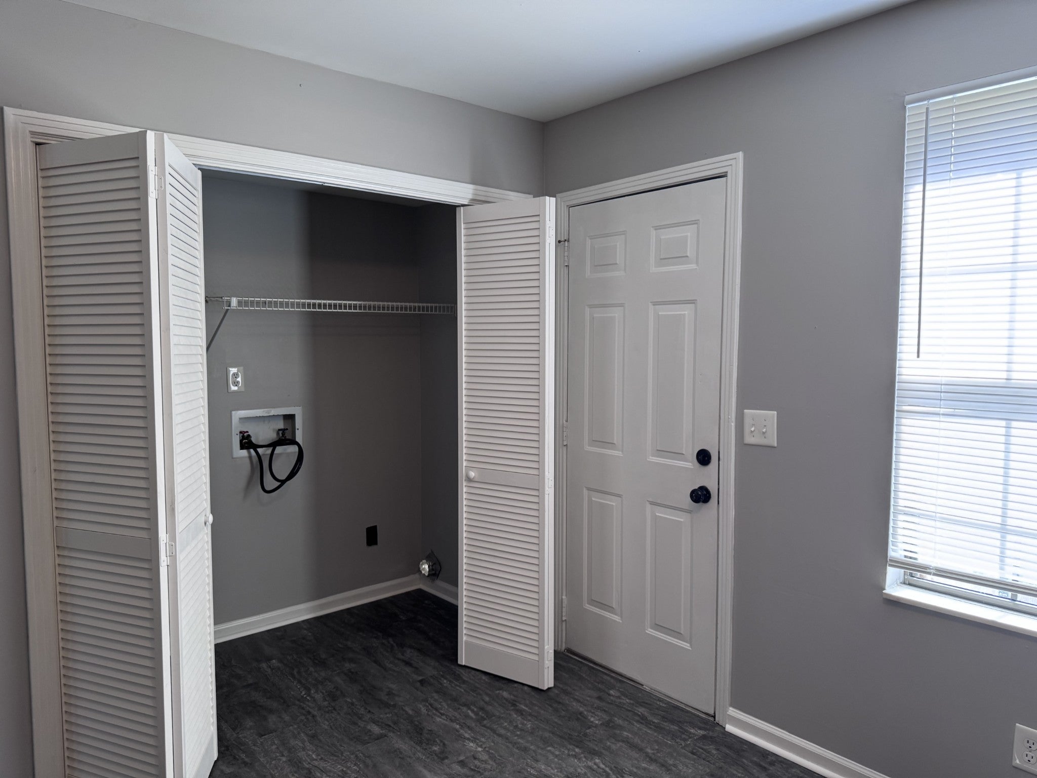1510 W Knollwood Cir 3