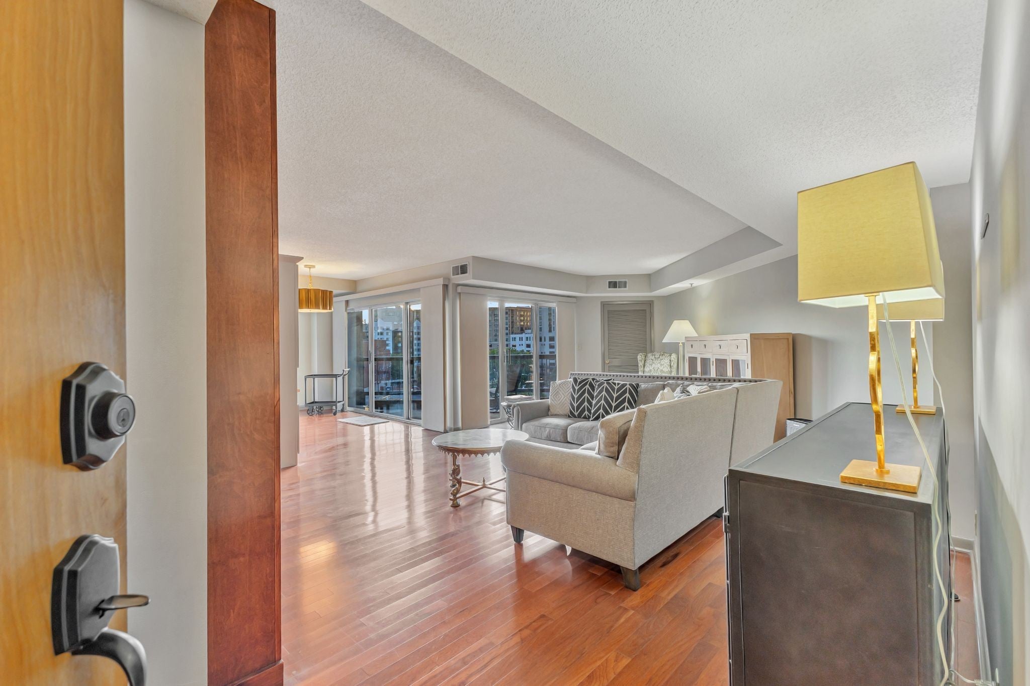 900 19th Ave S 708