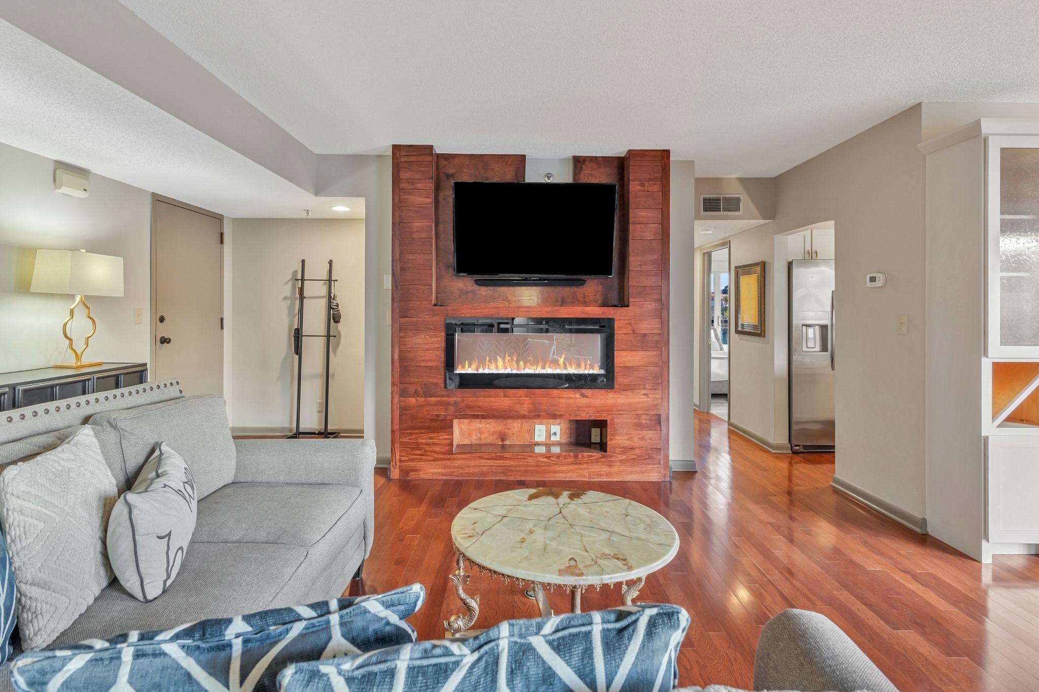 900 19th Ave S 708