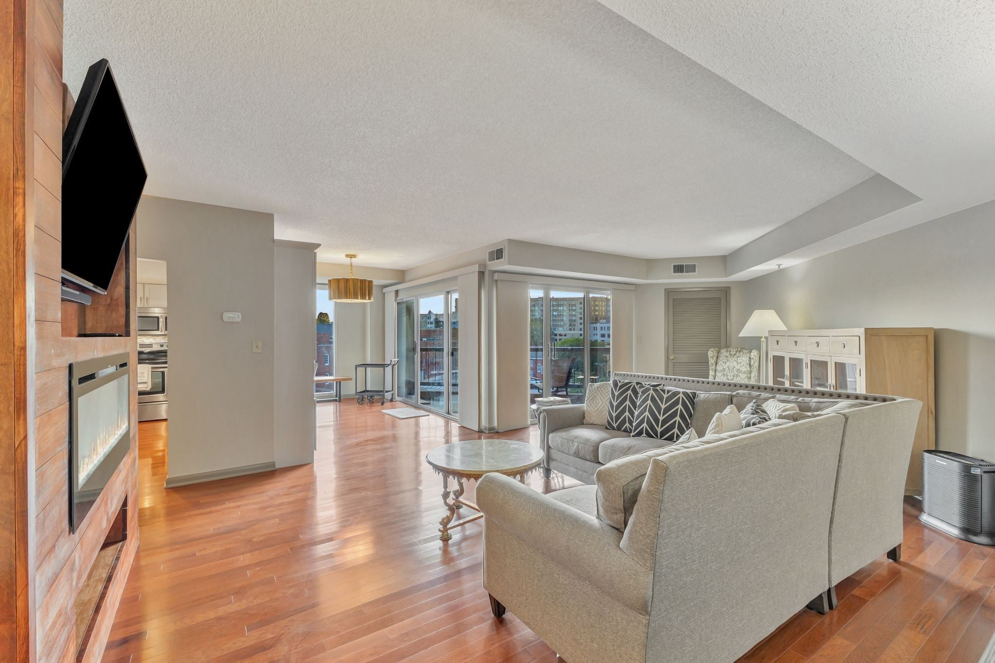 900 19th Ave S 708