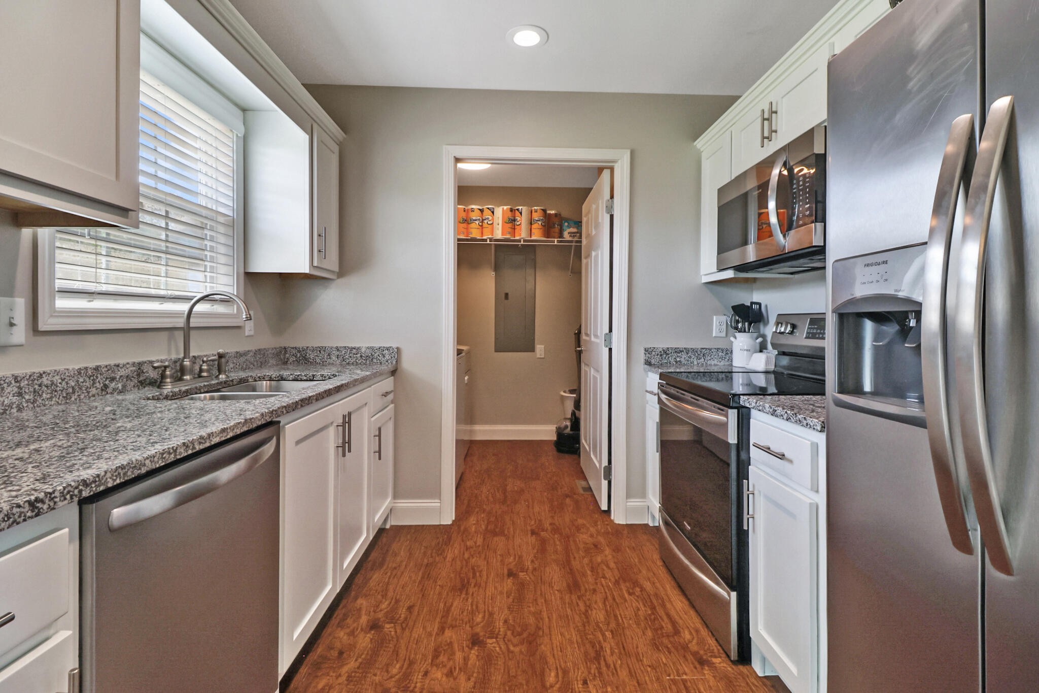 614 Tabor Loop