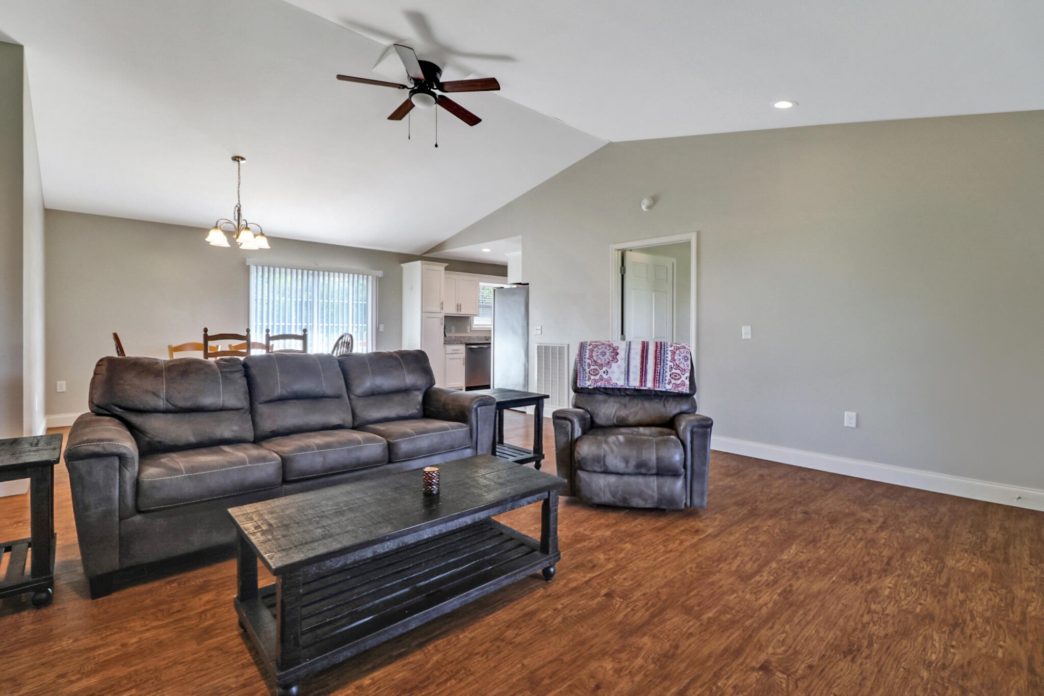614 Tabor Loop