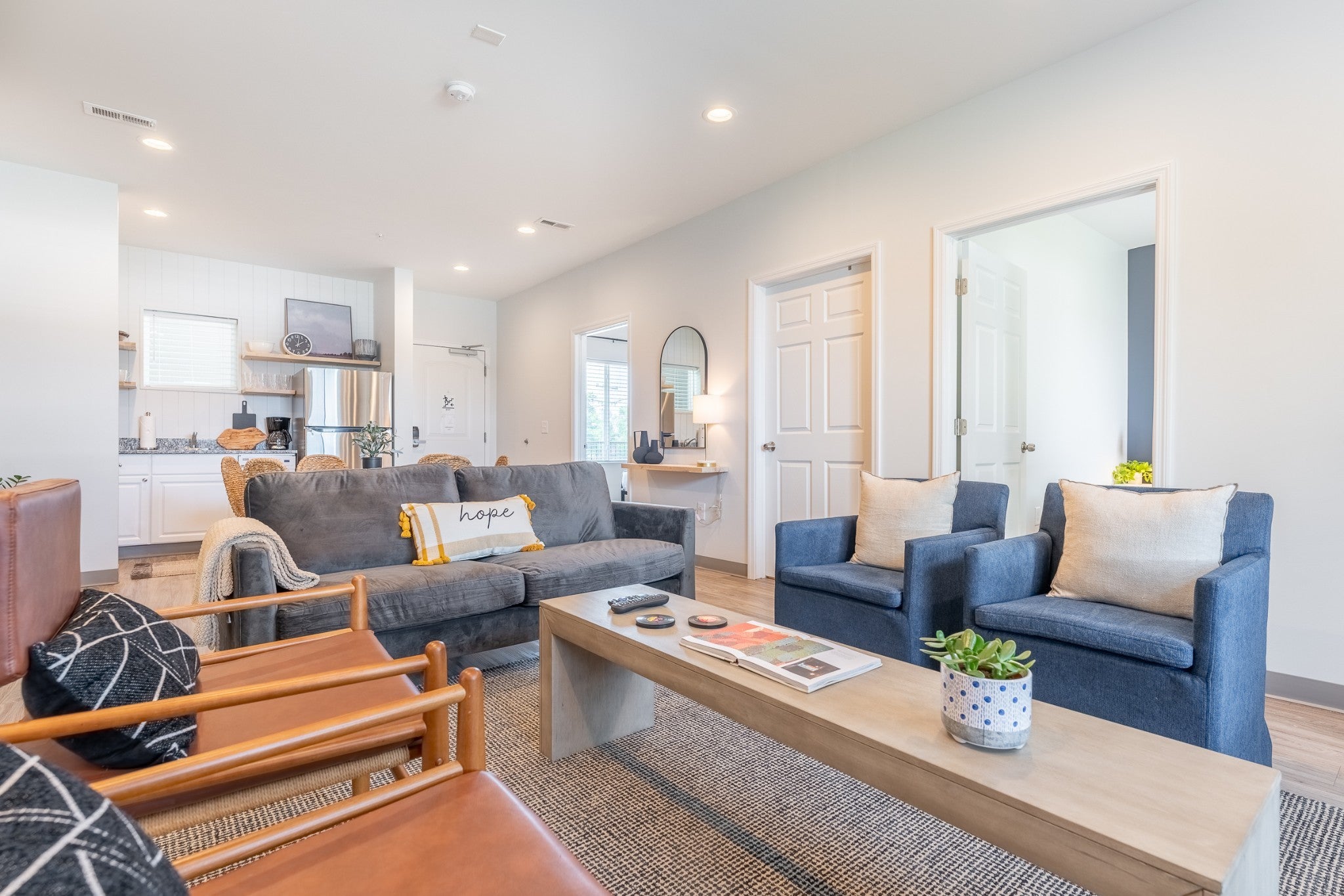 4.0-bed rental at 941 Main St 205