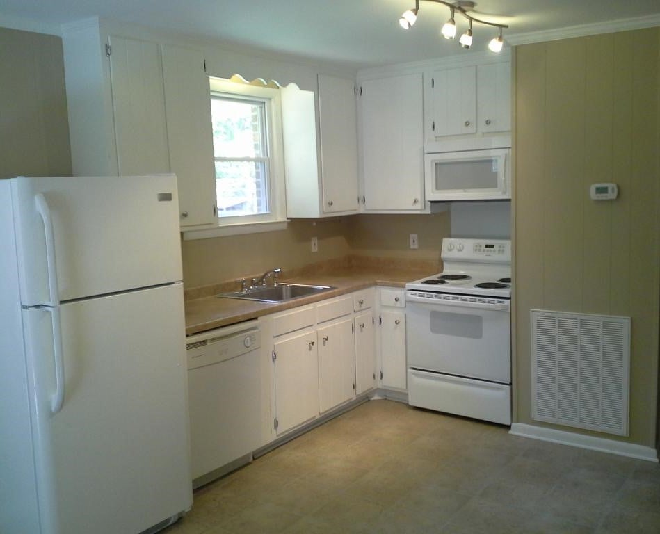 212 Sunny Acre Dr