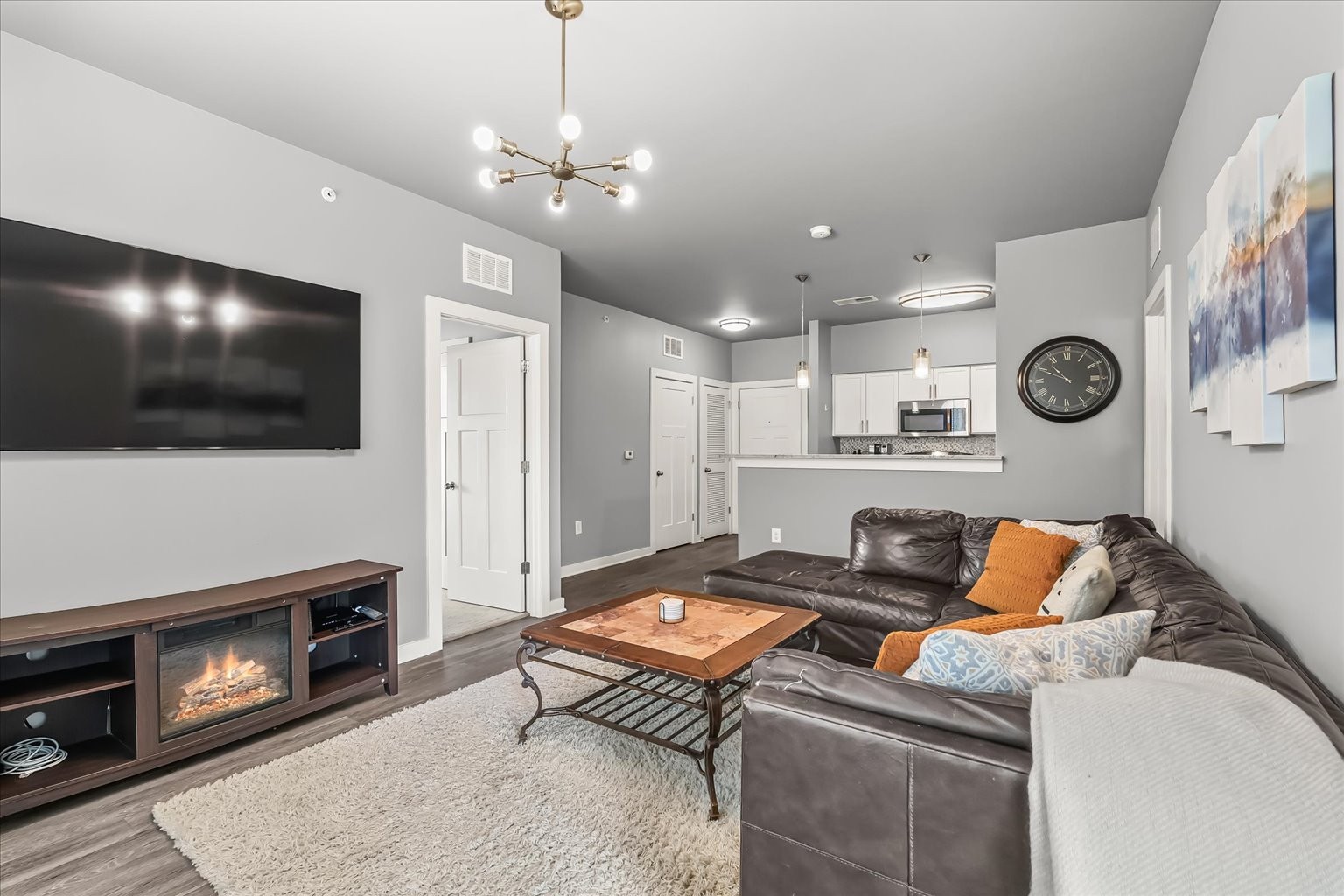 414 Rosedale Ave 301