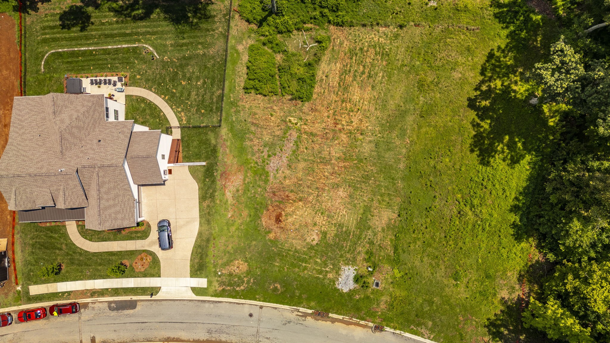 338 Raintree Dr
