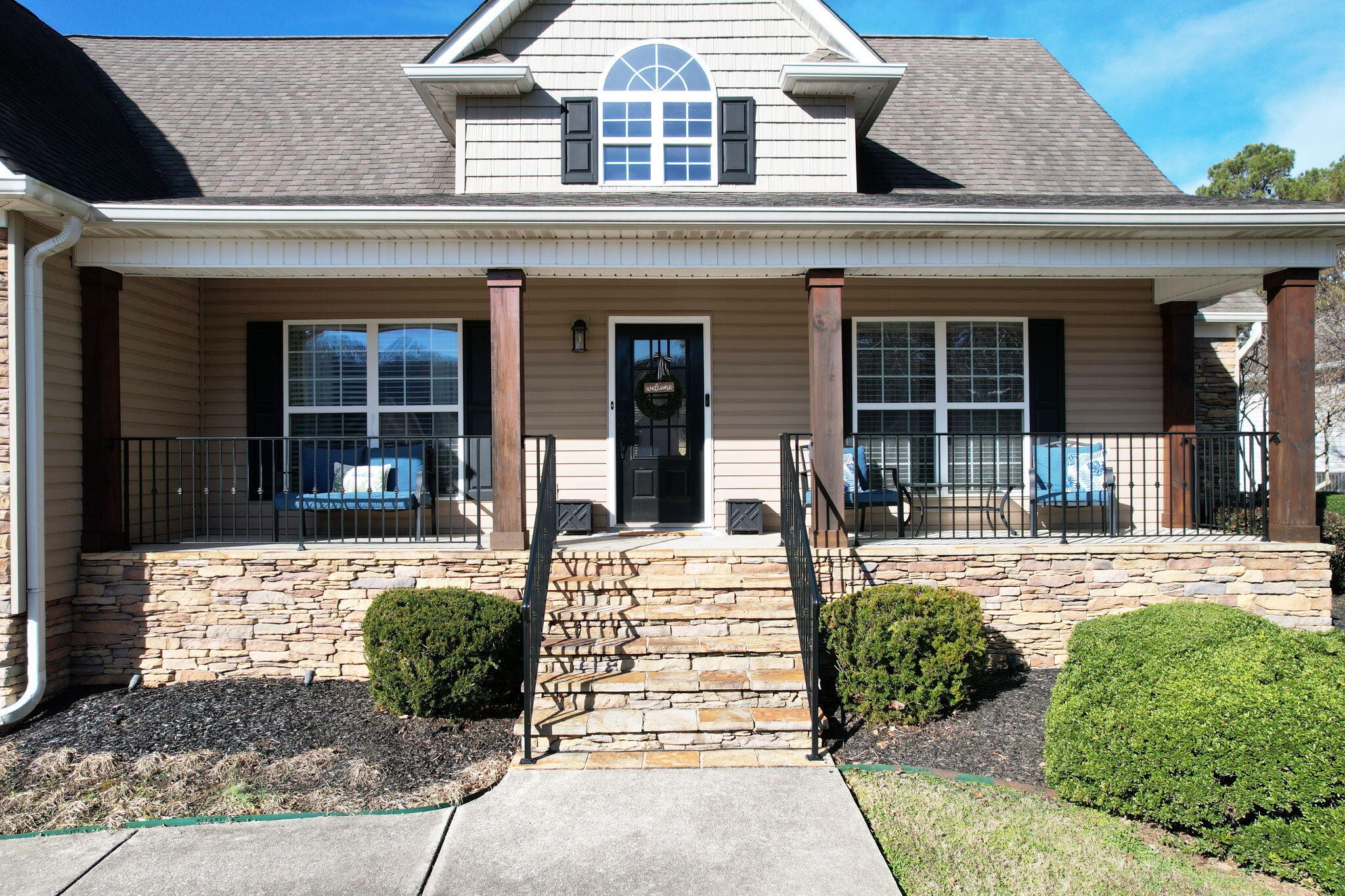 491 Thoroughbred Drive NW