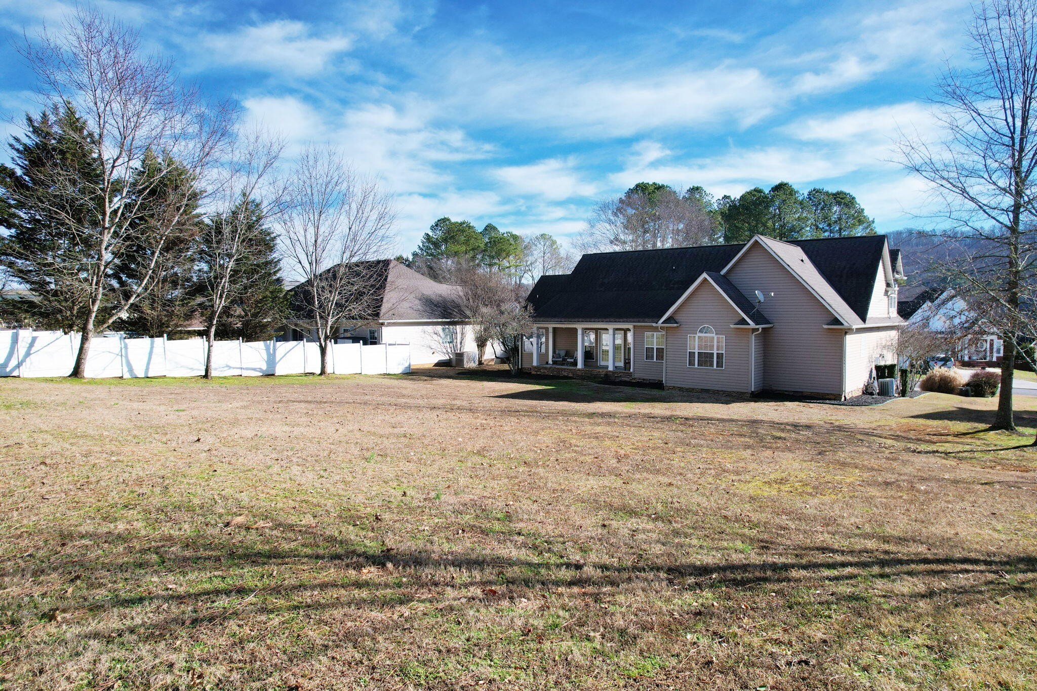 491 Thoroughbred Drive NW