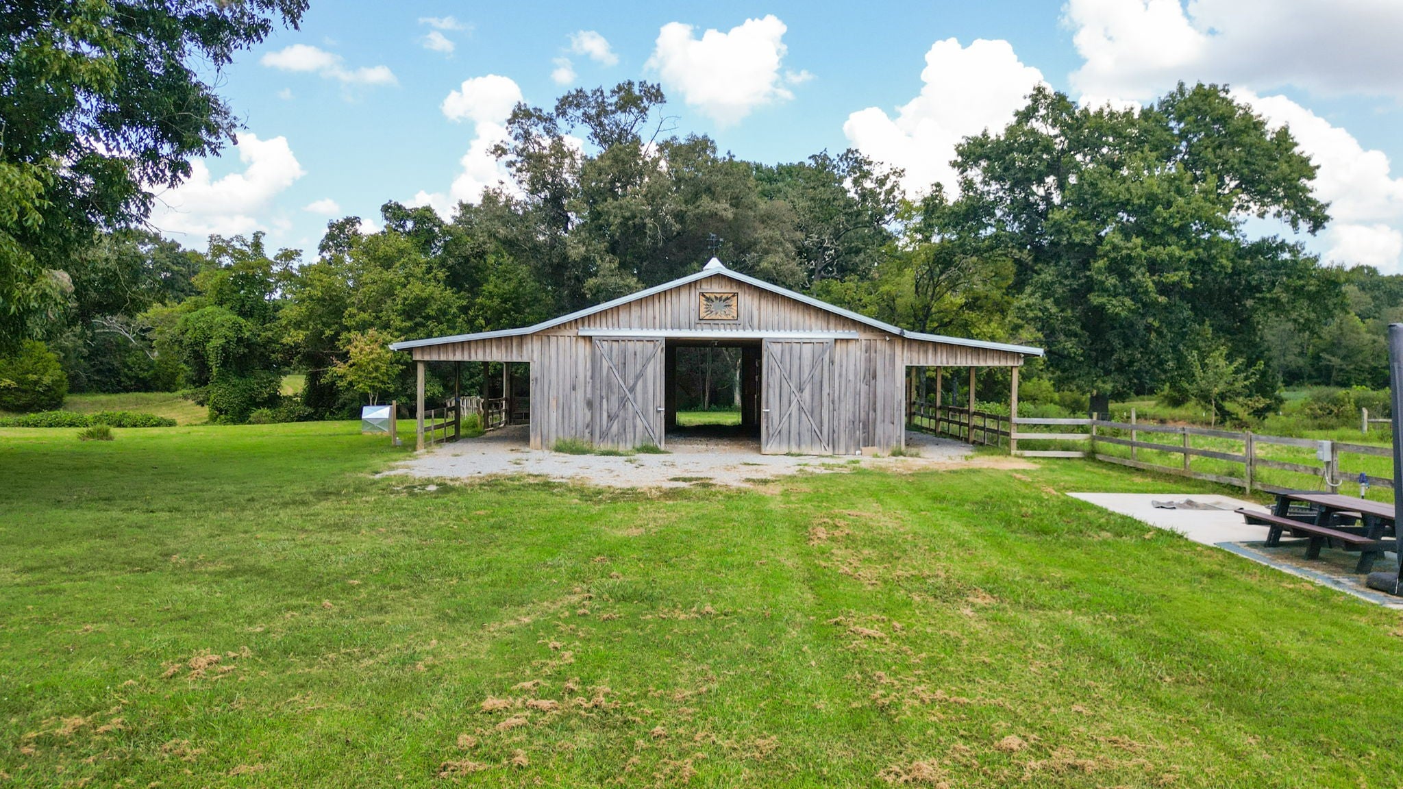 1021 Old State Route 76