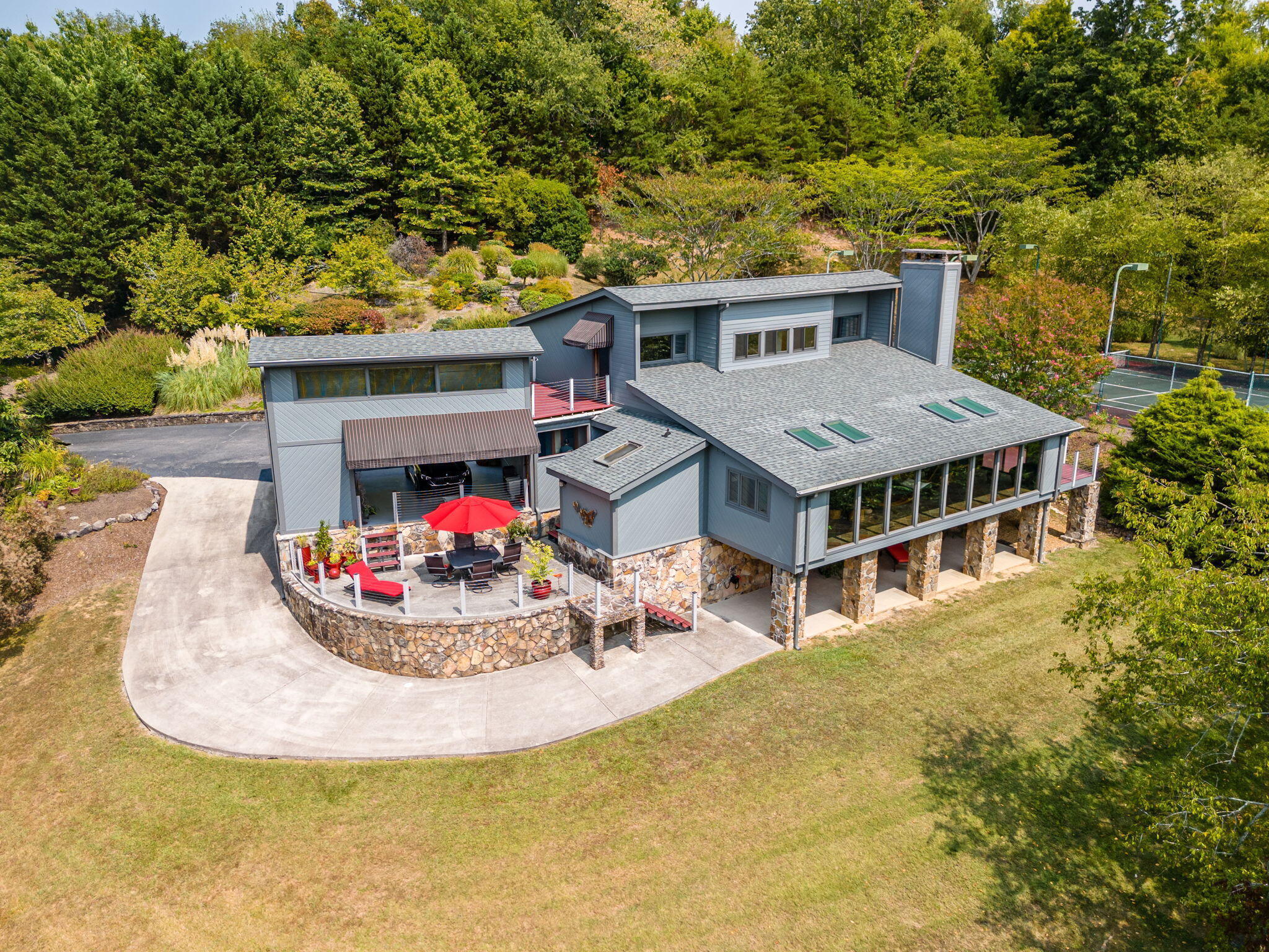 3411 Kings Cove Lane, Chattanooga, Tennessee image 2