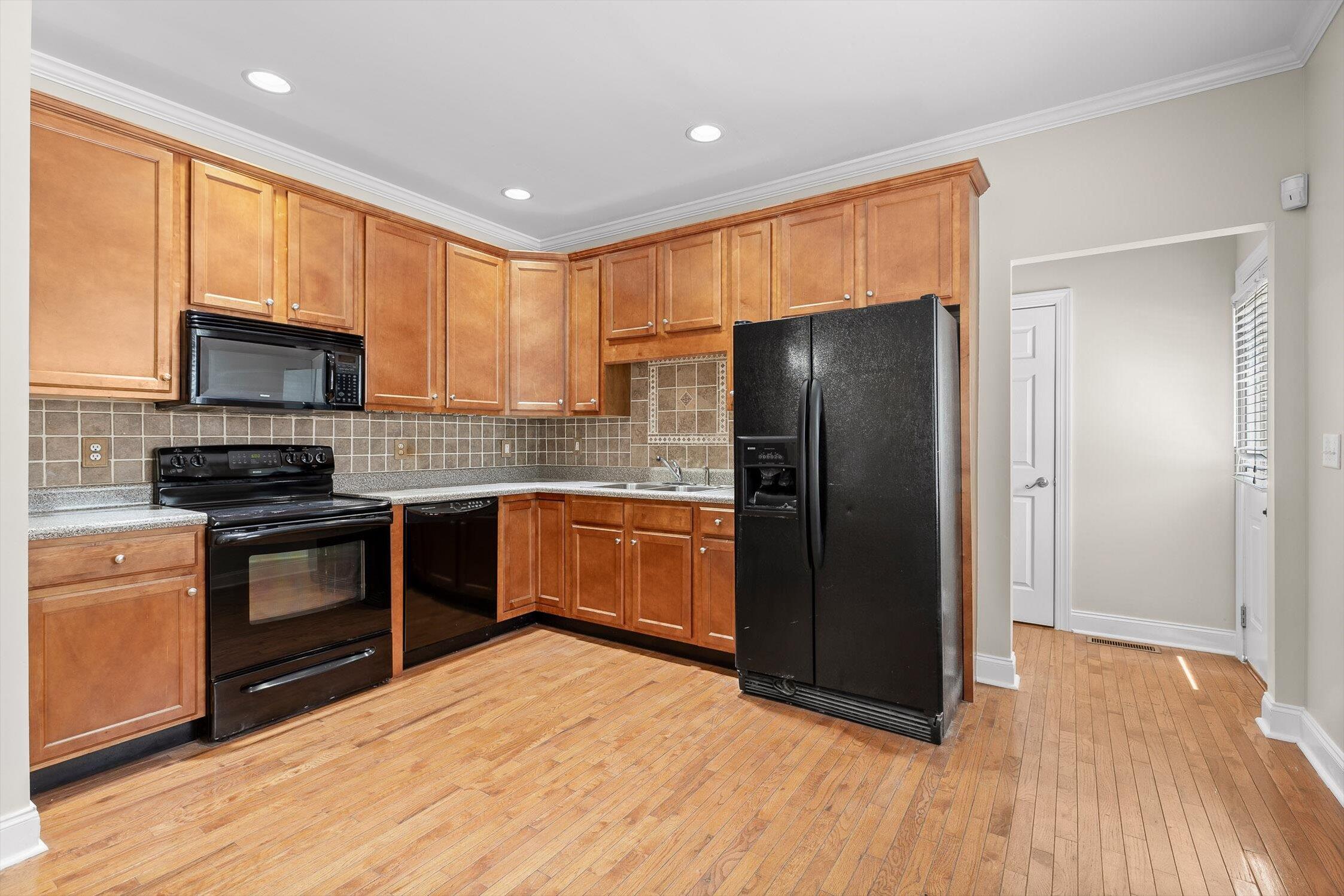 Chattanooga, Tennessee 37403, United States, 3 Bedrooms Bedrooms, ,2 BathroomsBathrooms,Residential,Active,119270