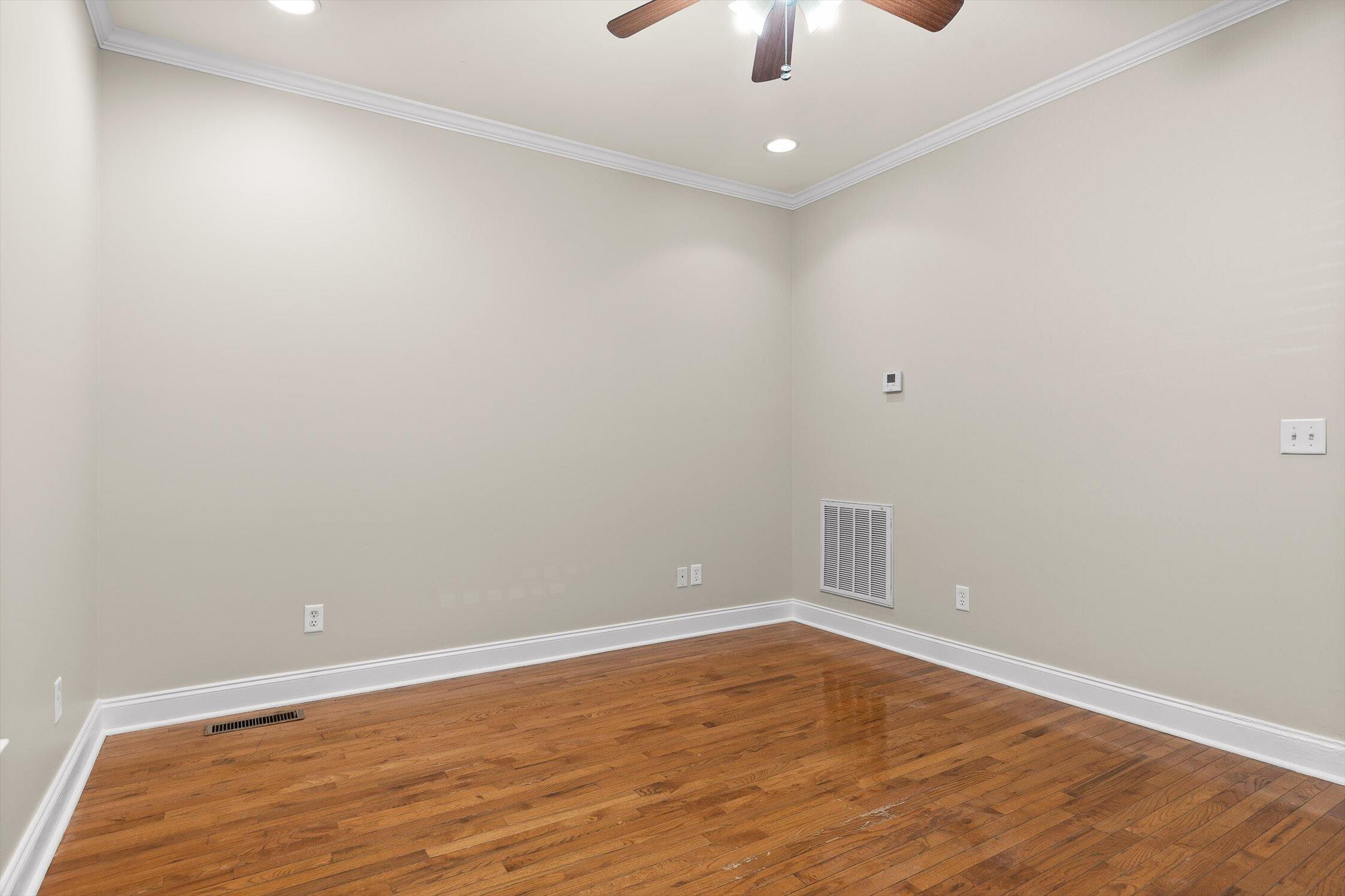 Chattanooga, Tennessee 37403, United States, 3 Bedrooms Bedrooms, ,2 BathroomsBathrooms,Residential,Active,119270