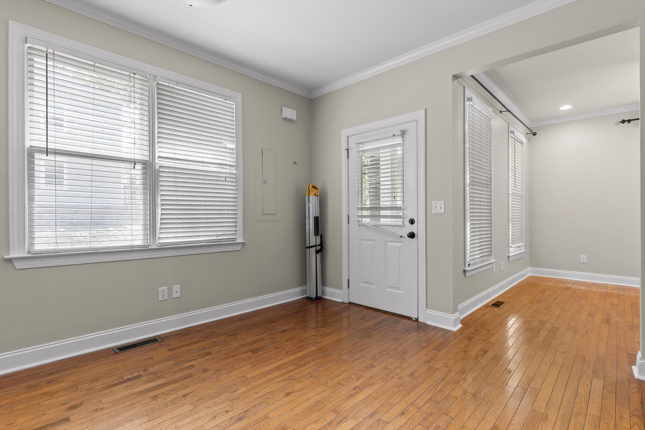 Chattanooga, Tennessee 37403, United States, 3 Bedrooms Bedrooms, ,2 BathroomsBathrooms,Residential,Active,119270