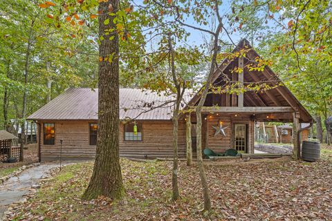 Photo of 6112 Cove Road, Mentone, AL 35984 (MLS # 1522195)
