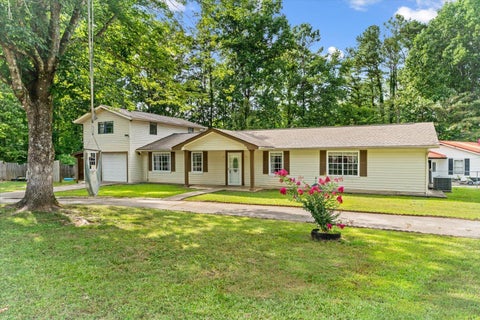 Photo of 256 Cheyenne Trail NW, Dalton, GA 30721 (MLS # 1541190)