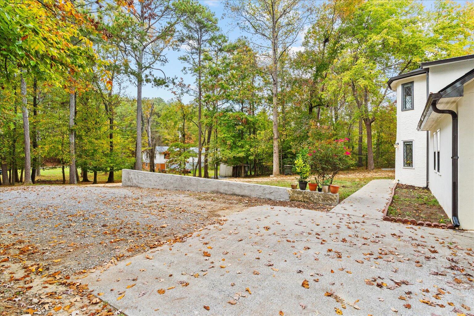 1887 Riverbend Road, Dalton, Georgia image 9