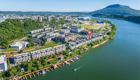 Photo of 914 Spinnaker Way, Chattanooga, TN 37402 (MLS # 1534853)