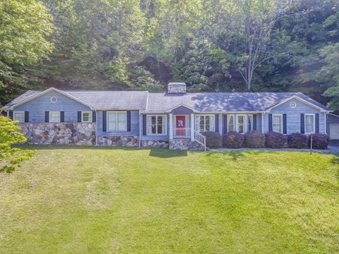 Photo of 308 N Tibbs Road, Dalton, GA 30720 (MLS # 1534565)