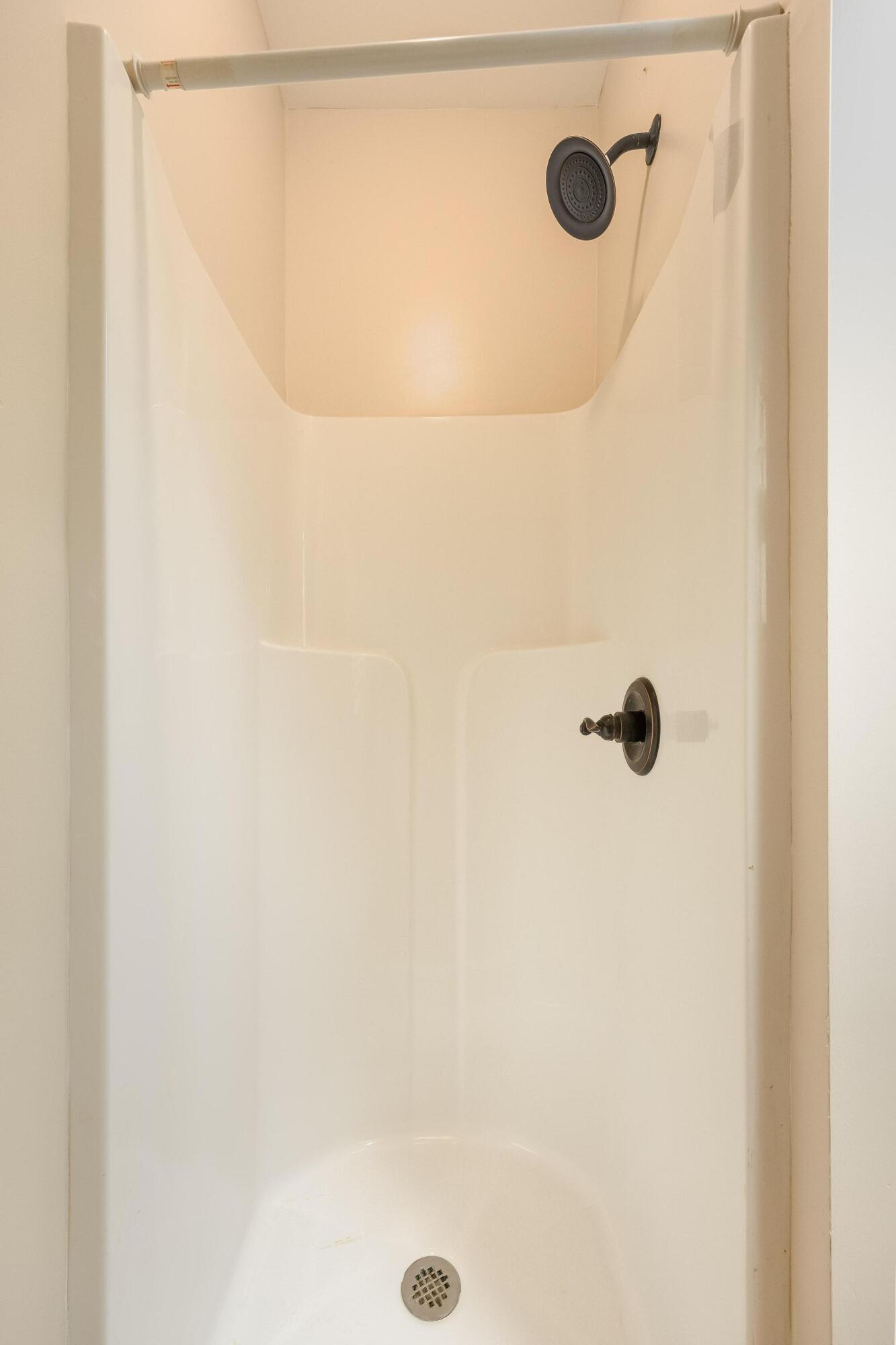 Trenton, Georgia 30752, United States, 5 Bedrooms Bedrooms, ,5 BathroomsBathrooms,Residential,Active,214862