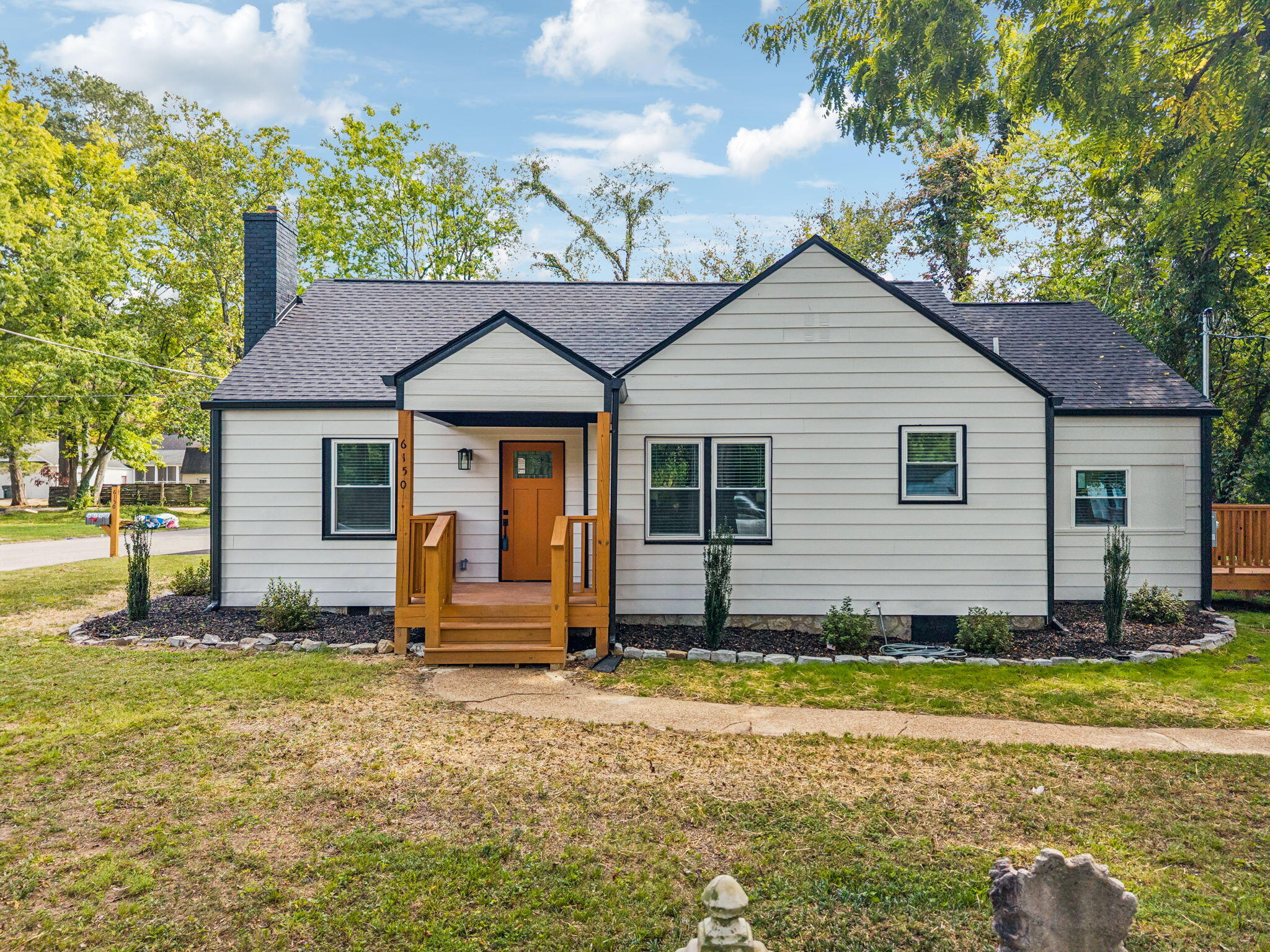 Photo 1 of 28 — 6150 E Brainerd Road, Chattanooga, TN 37421