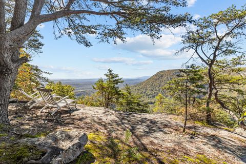 Tiny photo for 926 Montlake Road, Soddy Daisy, TN 37379 (MLS # 1514279)