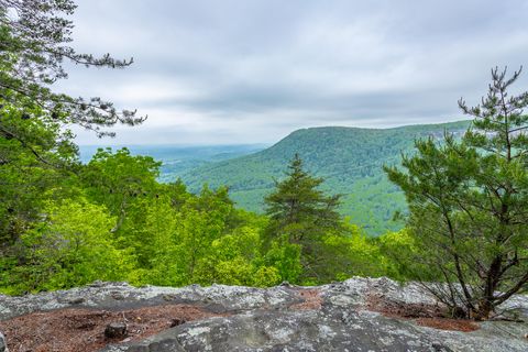 Tiny photo for 926 Montlake Road, Soddy Daisy, TN 37379 (MLS # 1514279)