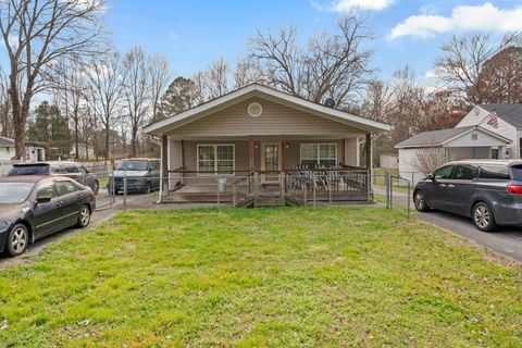 Photo of 1762 E Boy Scout Road, Hixson, TN 37343 (MLS # 1530011)