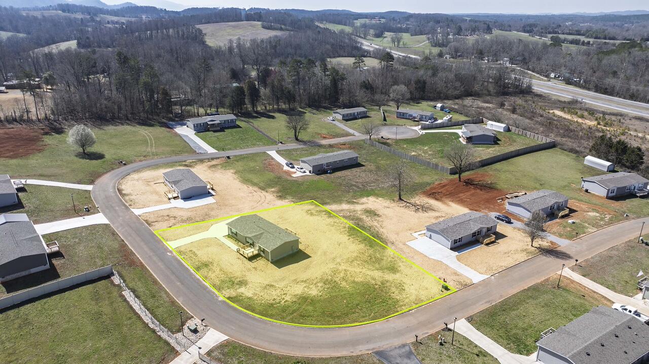170 Meadow Lawn Drive, Englewood, Tennessee image 2