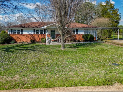 Tiny photo for 614 Elizabeth Street, Athens, TN 37303 (MLS # 1530054)