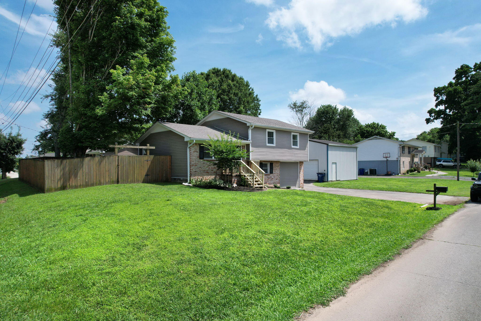 5030 Gold Pointe Drive, Cleveland, Tennessee image 2