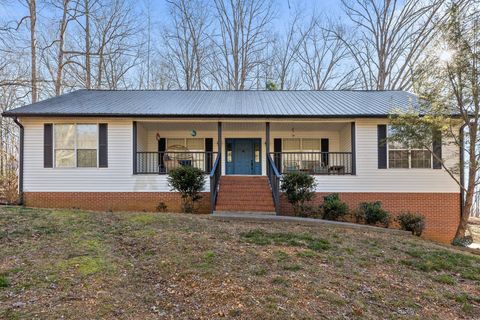 Photo of 598 Lake Hills Drive, Trenton, GA 30752 (MLS # 1527052)
