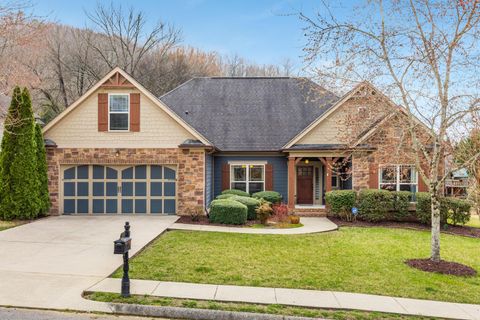 Photo of 1040 Lynnstone Drive, Chattanooga, TN 37405 (MLS # 1529772)