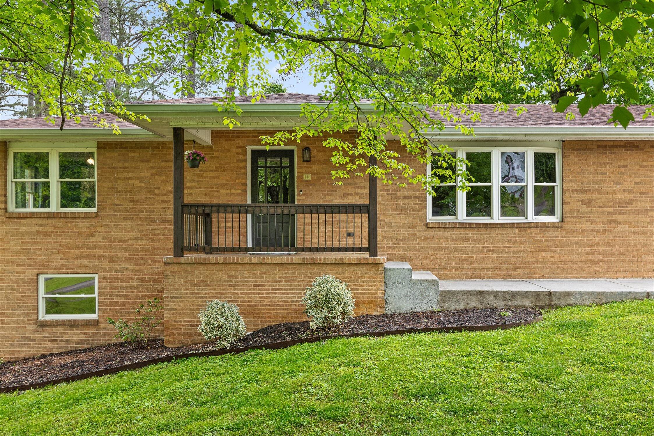 6 Montayne Drive, Rossville, Georgia image 1
