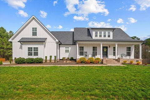 Photo of 318 Freedom Way, Chatsworth, GA 30705 (MLS # 1530573)