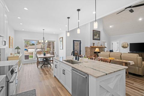 Tiny photo for 318 Freedom Way, Chatsworth, GA 30705 (MLS # 1530573)