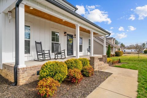 Tiny photo for 318 Freedom Way, Chatsworth, GA 30705 (MLS # 1530573)