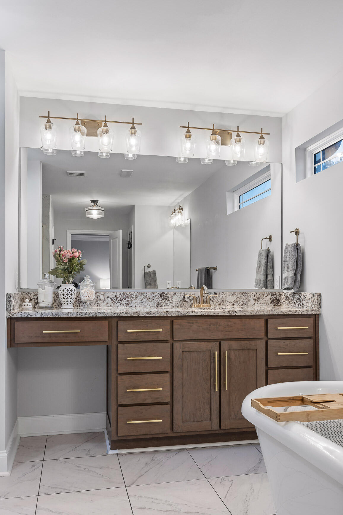 Cleveland, Tennessee 37311, United States, 3 Bedrooms Bedrooms, ,3 BathroomsBathrooms,Residential,Active,82827