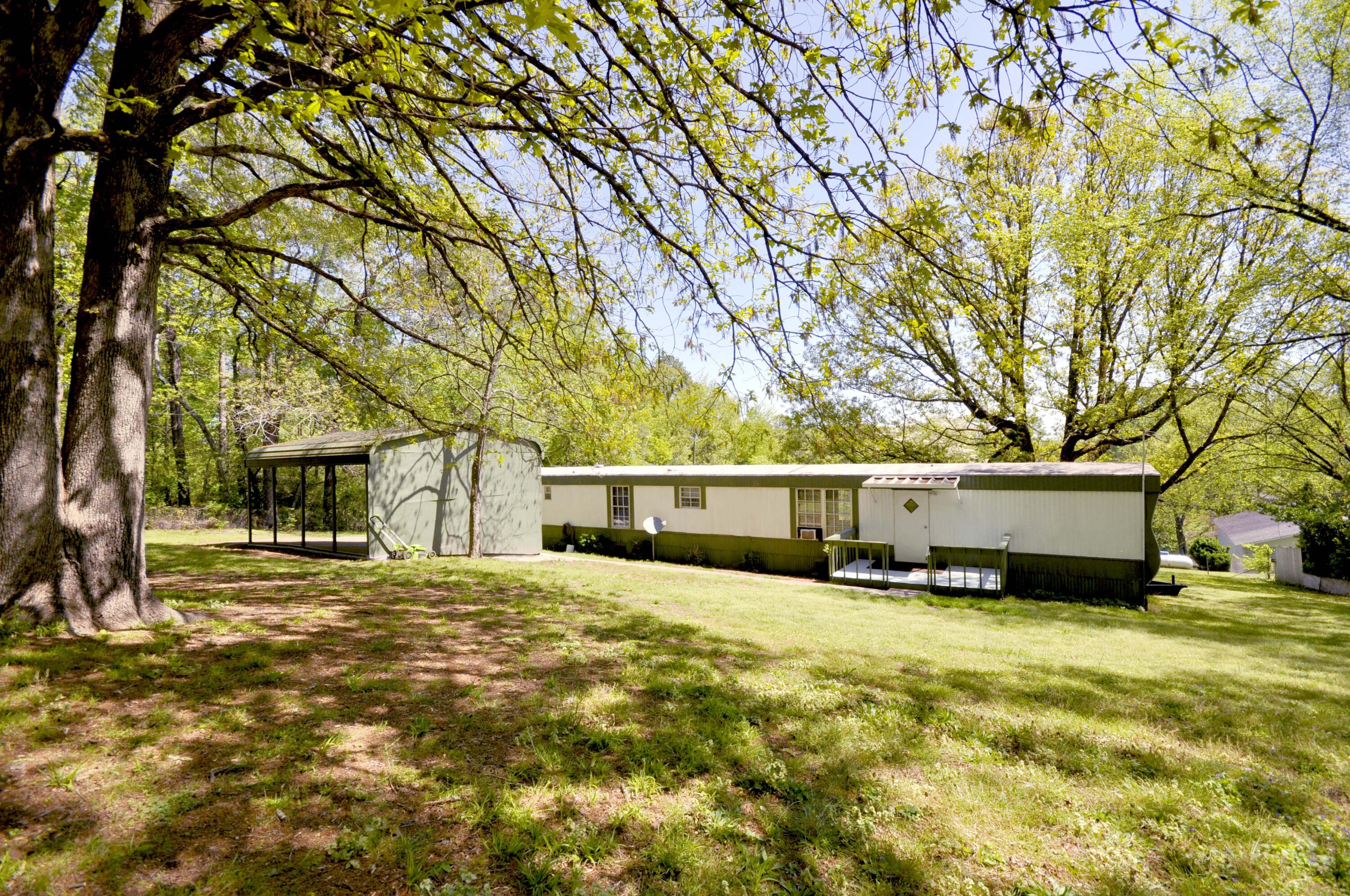 725 Schmidt Road, Rossville, Georgia image 1