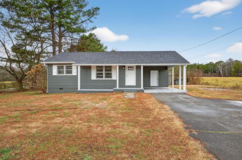 Photo of 5220 Upper River Road NE, Charleston, TN 37310 (MLS # 1528444) Photo of 5220 Upper River Road NE, Charleston, TN 37310 (MLS # 1528444)