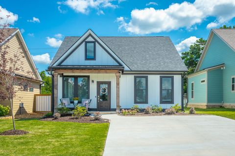 Photo of 57 Idle Place Circle, Rossville, GA 30741 (MLS # 1518365)